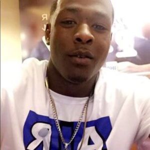 Meet your Posher, Darien